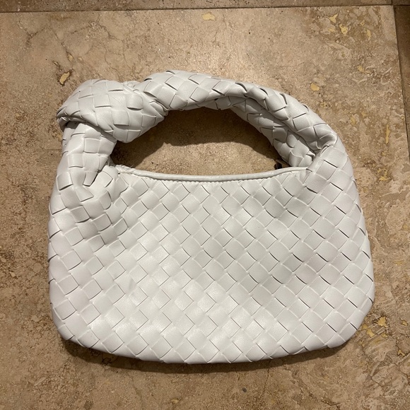 Faux leather knitted handbag - Picture 2 of 3